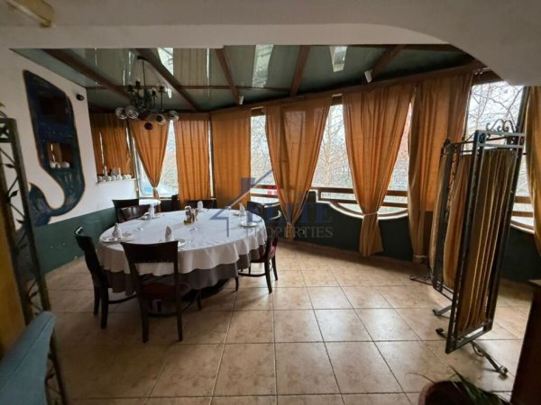 Tirane, jepet me qera bar-resorant Kati 1, 500 m² 5.100 € (Brryli)