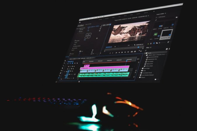 professional-video-edting-2-scaled (1).jpg
