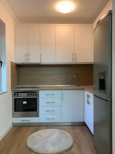 Tirane, jap me qera apartament 3+1 Kati 3, 81 m² 700 € (Ne rrugen Dervish Hekali, afer Bocca Caffe)