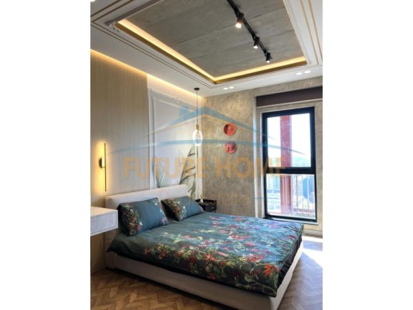 Tirane, jepet me qera apartament 1+1+Aneks+Ballkon Kati 21, 72 m² 1.100 € (21 DHJETORI RRUGA E KAVAJES)