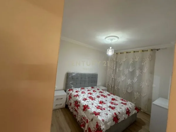 Tirane, jap me qera apartament 1+1 , 70 m² 600 € (Liqeni i Thatë)