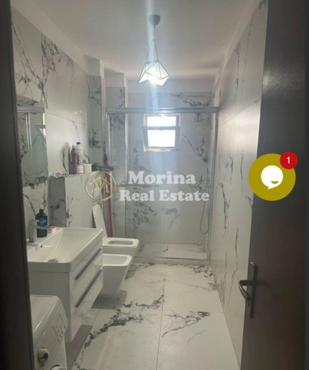 Tirane, jepet me qera apartament 2+1+Ballkon Kati 4, 92 m² 450 € (Kompleksi Malajzian)