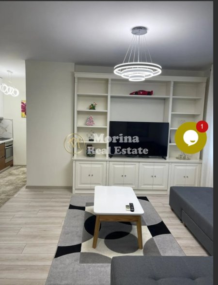 Tirane, jepet me qera apartament 1+1 Kati 8, 70 m² 900€ (Liqeni Artificial)