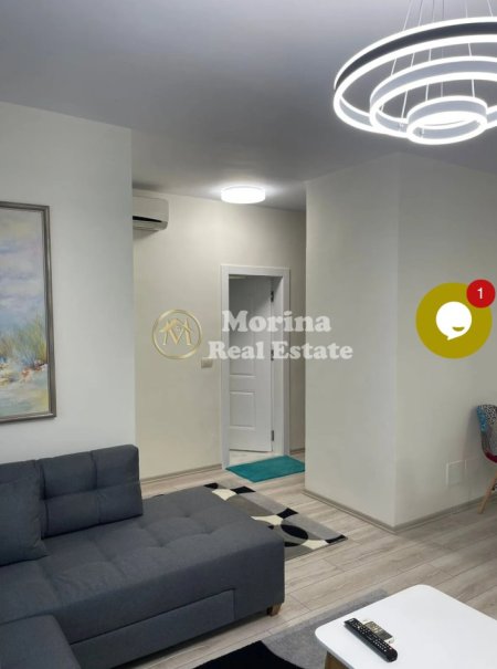 Tirane, jepet me qera apartament 1+1 Kati 8, 70 m² 900€ (Liqeni Artificial)