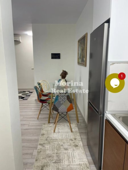 Tirane, jepet me qera apartament 1+1 Kati 8, 70 m² 900€ (Liqeni Artificial)