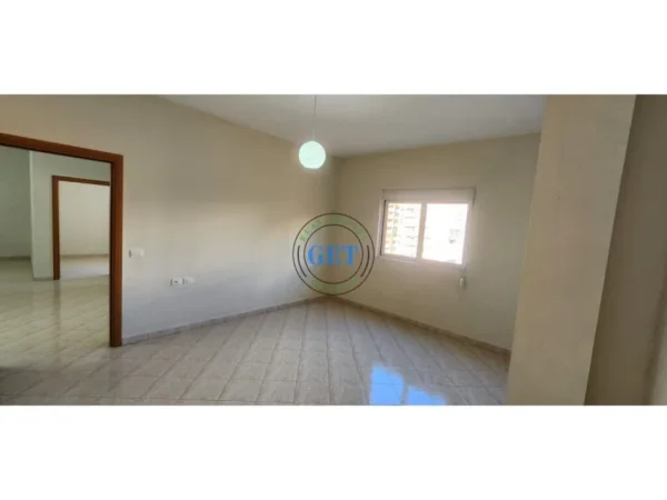 Durres, shitet apartament 2+1 Kati 5, 80 m² 95.000 € (plazh)