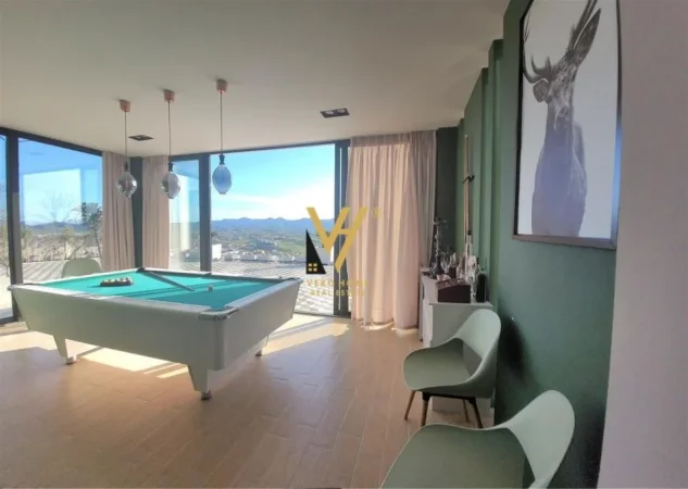 Tirane, jepet me qera Vile 2 Katshe Kati 0, 250 m² 7.000 € (CITY PARK)