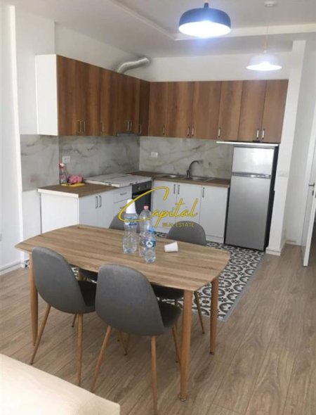 Tirane, jepet me qera apartament 1+1 Kati 4, 75 m² 500 € (KOPSHTI ZOOLOGJIK)