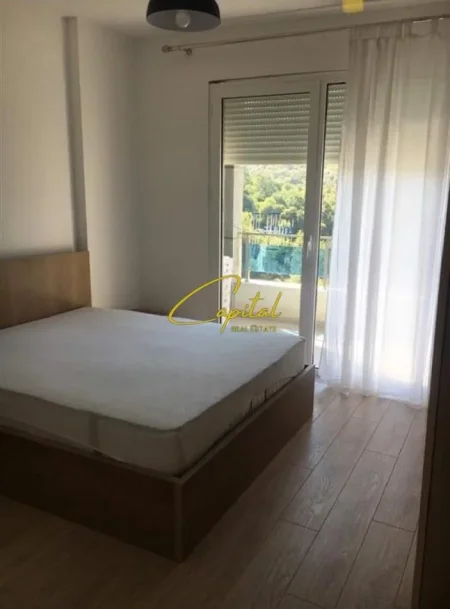 Tirane, jepet me qera apartament 1+1 Kati 4, 75 m² 500 € (KOPSHTI ZOOLOGJIK)