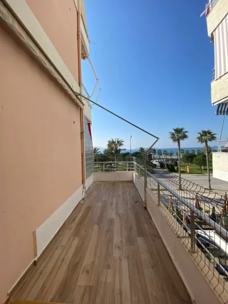 Vlore, shitet apartament 2+1+Ballkon Kati 3, 110 m² 291.000 € (Rruga Murat Tërbaçi)