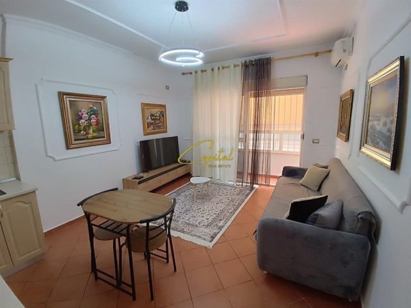 Tirane, jepet me qera apartament 1+1 Kati 2, 50 m² 500 € (LIQENI I THATE)