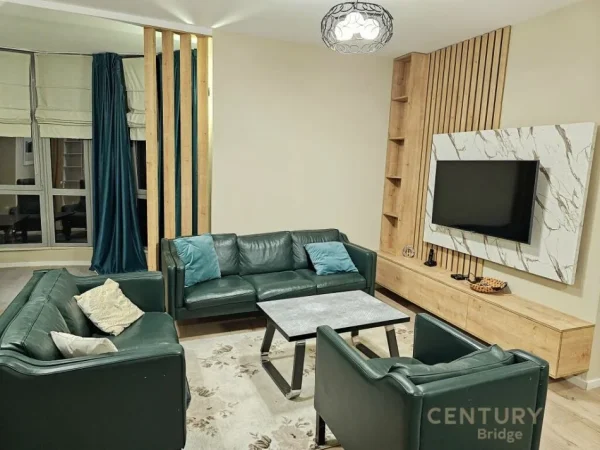 Tirane, jap me qera apartament 3+1+2+ 2 Poste Parkimi , 140 m² 1.200 € (Kopshti Botanik Zoologjik)