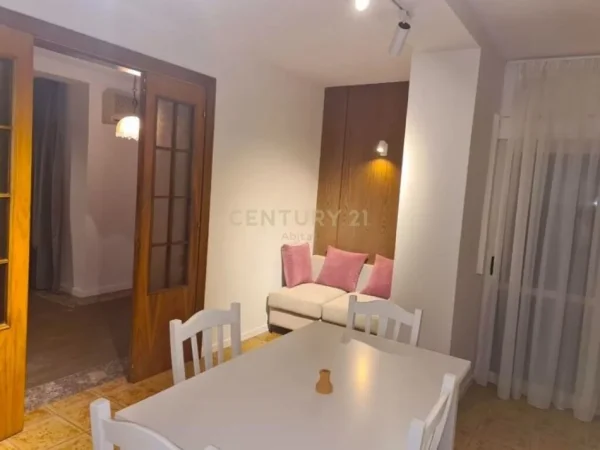 Tirane, shes apartament 2+1+2 , 140 m² 560.000 € (Stadiumi Dinamo)