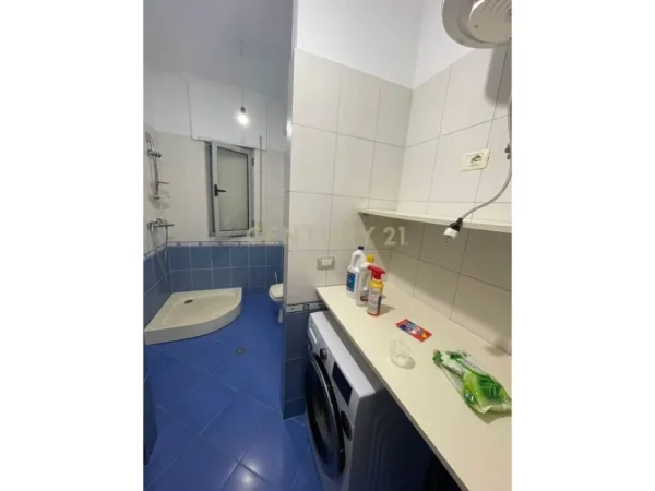 Tirane, jap me qera apartament 2+1+2 , 110 m² 800 € (Liqeni i Thatë)