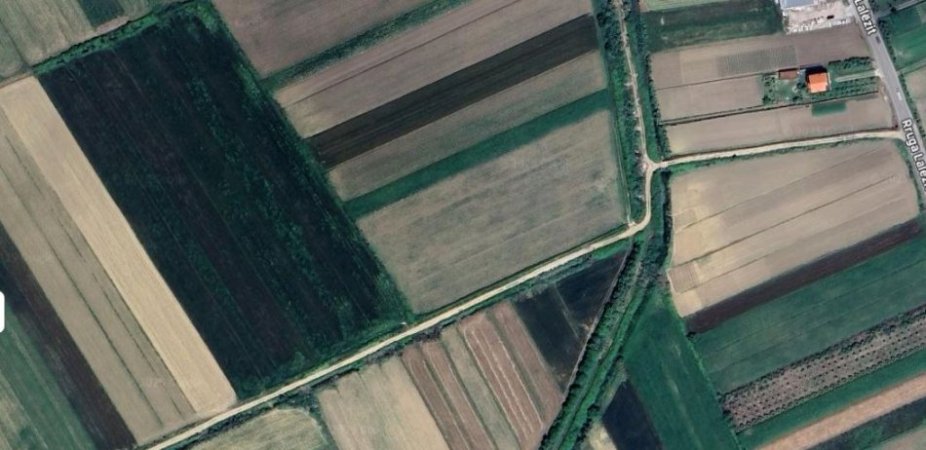 Durres, shitet toke bujqesore , 4.000 m² 68.000 € (Fshati Shkalle 500m nga rruga kryesore, Manez)