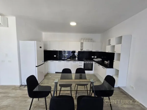 Tirane, jap me qera apartament 3+1+3+POST PARKIMI , 208 m² 1.200 € (Kodra e Diellit)