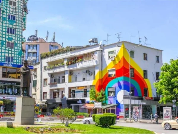 Tirane, shes ambjent biznesi , 100 m² 500.000 € (Sheshi Willson)