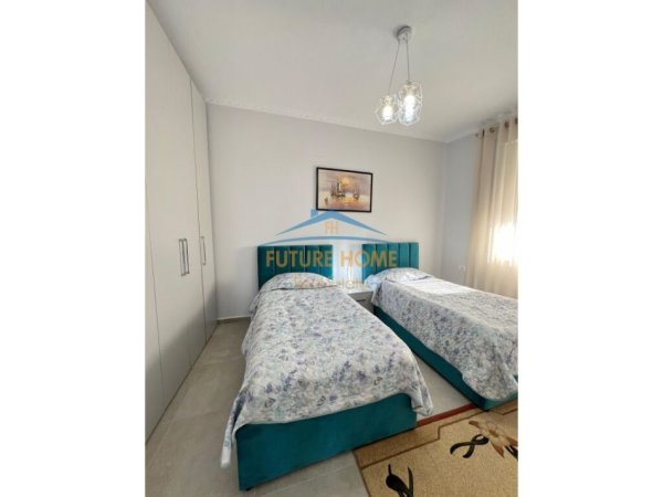 Tirane, jepet me qera apartament 2+1 Kati 8, 109 m² 1.500 € (qender)