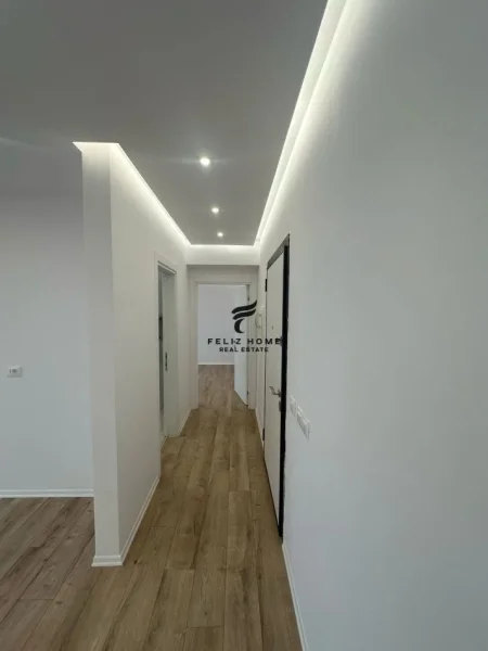 Tirane, shitet apartament 1+1+Ballkon Kati 4, 65 m² 130.000 € (KODRA E DIELLIT)