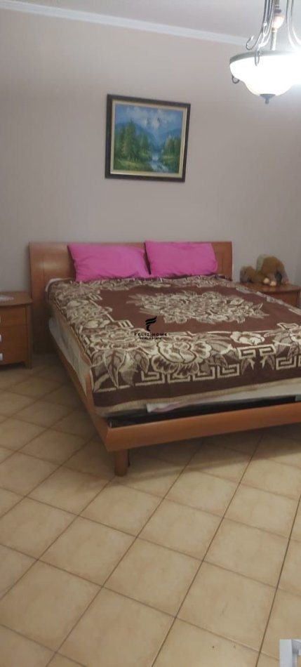 Tirane, jepet me qera apartament 1+1+Ballkon Kati 5, 70 m² 600 € (RRUGA E ELBASANIT)