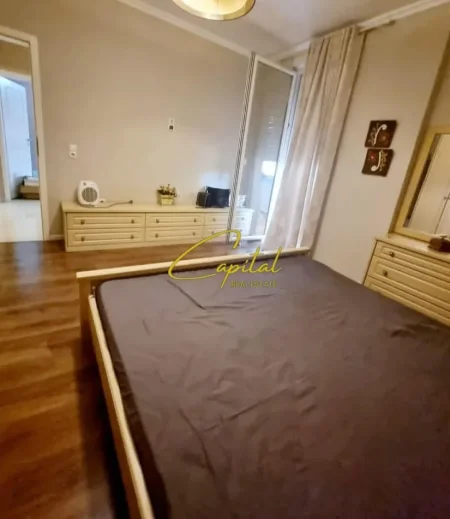 Tirane, jepet me qera apartament 3+1 Kati 2, 110 m² 950 € (RRUGA E KAVAJES)