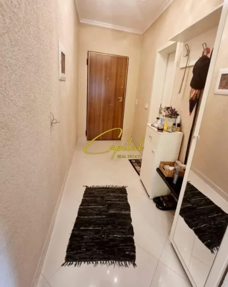 Tirane, jepet me qera apartament 3+1 Kati 2, 110 m² 950 € (RRUGA E KAVAJES)