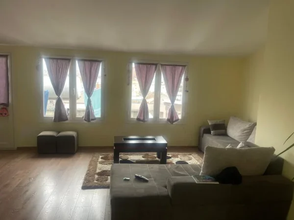 Tirane, jepet me qera apartament 2+1 Kati 4, 80 m² 500 € (rruga siri kodra , prane hotel meridian)