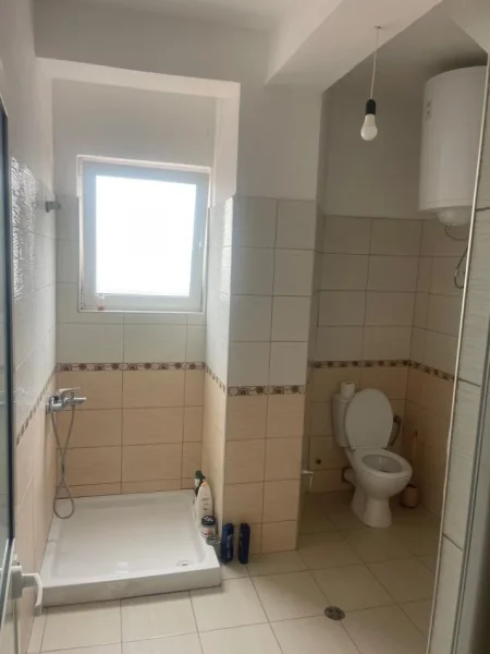 Tirane, jepet me qera apartament 2+1 Kati 4, 80 m² 500 € (rruga siri kodra , prane hotel meridian)
