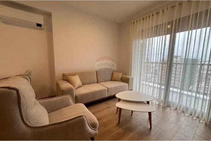 Tirane, jepet me qera apartament 1+1 Kati 6, 75 m² 550 € (Stacioni i Trenit, Bulevardi i Ri)