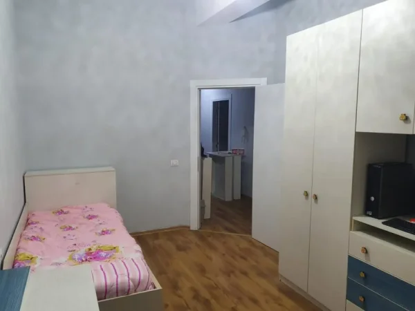 Tirane, shitet apartament 2+1+Ballkon Kati 2, 87 m² 150.000 € (Kodra e Diellit)