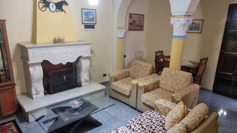 Tirane, jepet me qera apartament 2+1 Kati 2, 100 m² 450 € (JEPET ME QERA SUPER APARTAMENTI 2+1 NE ZONEN E 21 DHJETORIT.)