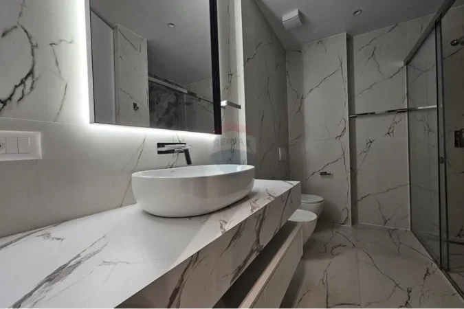 Tirane, jepet me qera 1+1+Ballkon Kati 4, 70 m² 1.200 € (Myslym Shyri)