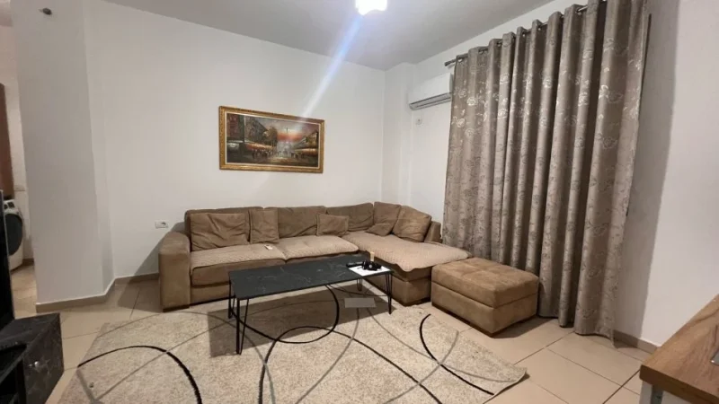 Tirane, jepet me qera 1+1 Kati 0, 65 m² 500 € (JEPET ME QERA SUPER APARTAMENTI 1+1+POST PARKING NE 5 MAJI.)