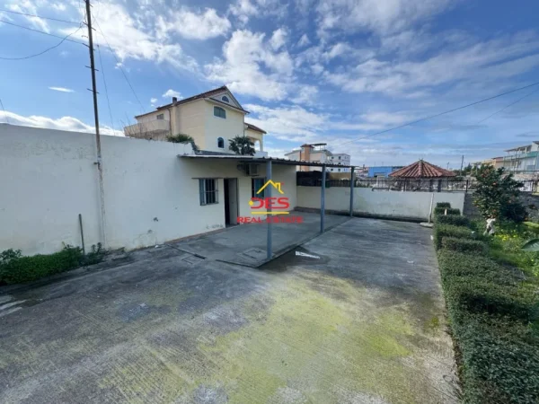 Vlore, shitet shtepi 1+1 Kati 0, 30 m² 79.000 € (Rruga Dervish Hekali ,Vlore)