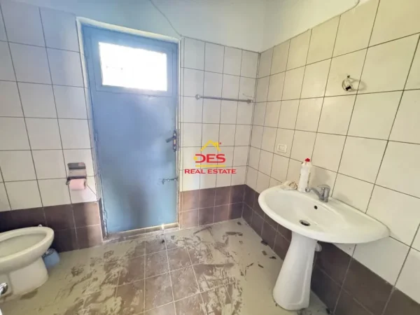 Vlore, shitet shtepi 1+1 Kati 0, 30 m² 79.000 € (Rruga Dervish Hekali ,Vlore)