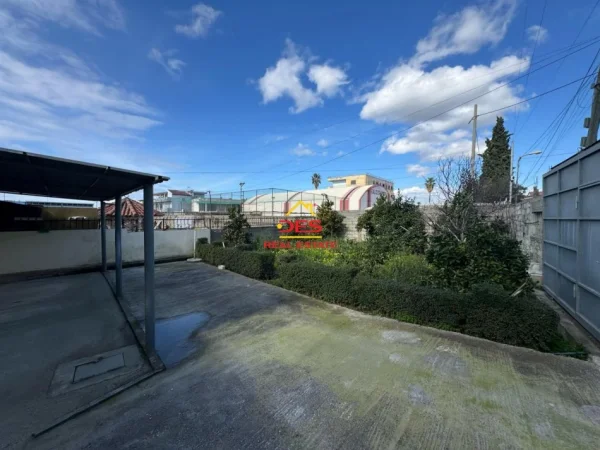 Vlore, shitet shtepi 1+1 Kati 0, 30 m² 79.000 € (Rruga Dervish Hekali ,Vlore)