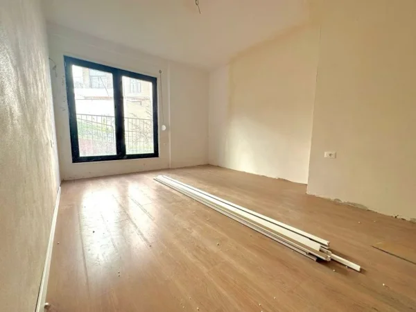 Tirane, shitet apartament 1+1 , 60 m² 117.000 € (Kopshti Botanik)