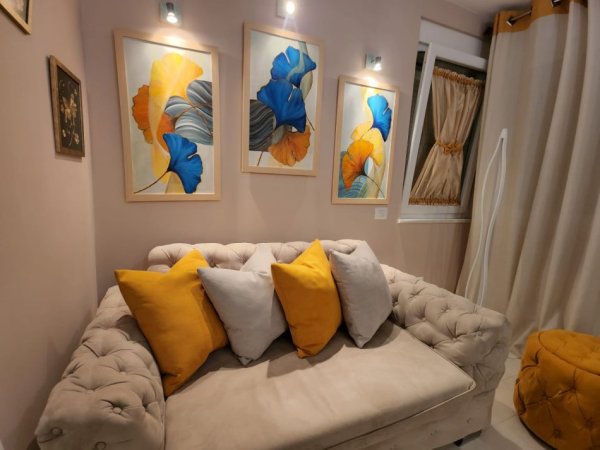 Tirane, jepet me qera apartament 2+1 , 115 m² 1.500 € (Liqeni, Kopshti Zoologjik)