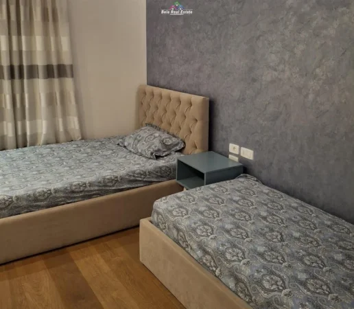 Tirane, jepet me qera apartament 2+1 Kati 4, 122 m² 1.250 € (delijorgji)