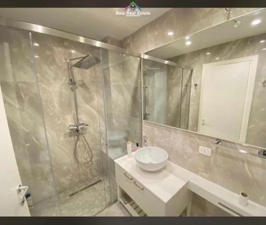 Tirane, jepet me qera apartament 2+1 Kati 4, 122 m² 1.250 € (delijorgji)