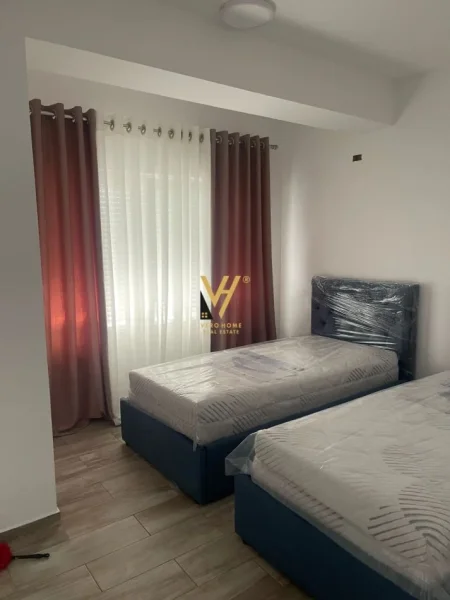 Tirane, jepet me qera apartament duplex 3+1+Aneks+Ballkon Kati 2, 160 m² 1.200 € (REZIDENCA KODRA E DIELLIT 2)