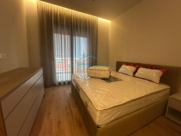 Tirane, jepet me qera apartament 2+1+Ballkon Kati 5, 122 m² 1.200 € (Kompleksi Deliorgji)