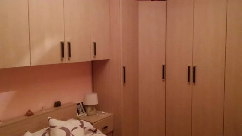 Tirane, jepet me qera apartament 1+1+Aneks+Ballkon Kati 4, 450 € (Rr. Elbasanit)