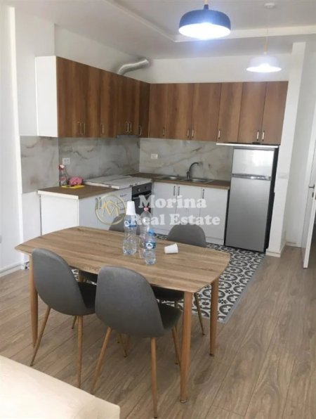 Tirane, jepet me qera apartament 1+1 Kati 4, 65 m² (Liqeni i Thate)