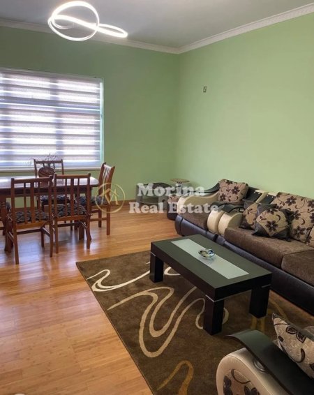 Tirane, jepet me qera apartament 2+1 Kati 1, 120 m² 500 € (Ali Demi)