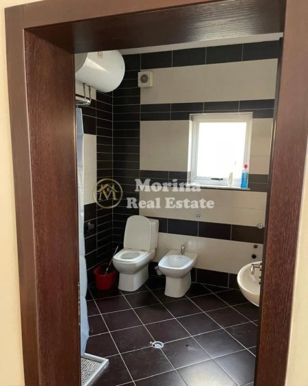 Tirane, jepet me qera apartament 2+1 Kati 1, 120 m² 500 € (Ali Demi)
