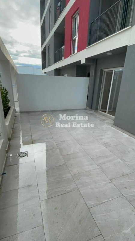 Tirane, jepet me qera apartament 1+1 Kati 1, 82 m² 400 € (Univers City)