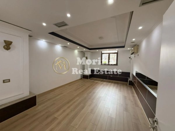 Tirane, jepet me qera ambjent biznesi Kati 0, 112 m² 1.500 € (Vasil Shanto)