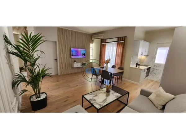 Durres, shitet apartament 1+1+Ballkon Kati 5, 70 m² 120.000 € (Plazh Iliria)