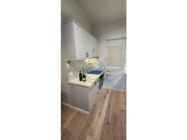 Durres, shitet apartament 1+1+Ballkon Kati 5, 70 m² 120.000 € (Plazh Iliria)